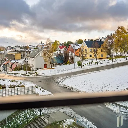 Aurora Center - & Mountain View